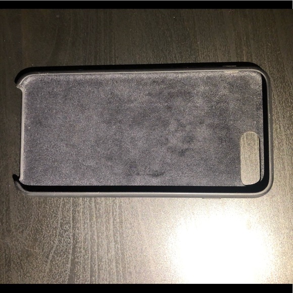apple black silicone case - Picture 2 of 2